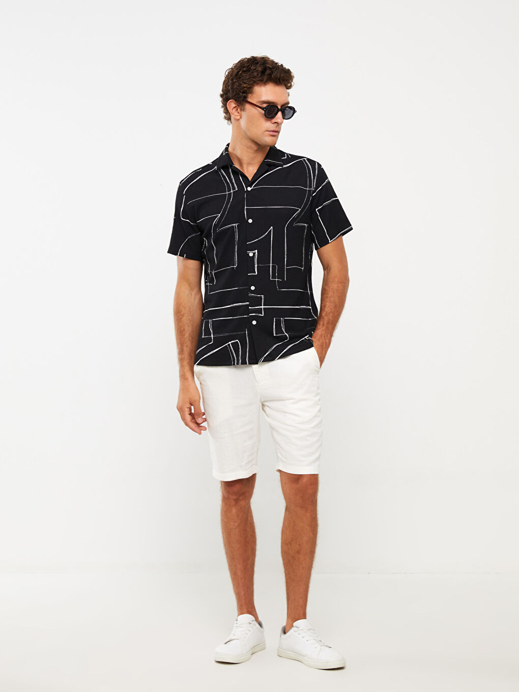 Siyah Regular Fit Kısa Kollu Desenli Erkek Gömlek-2
