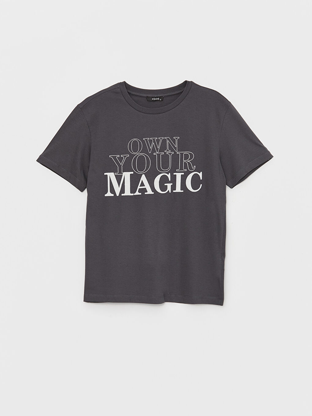 تيشيرت نسائي بأكمام قصيرة وياقة دائرية مطبوع-5