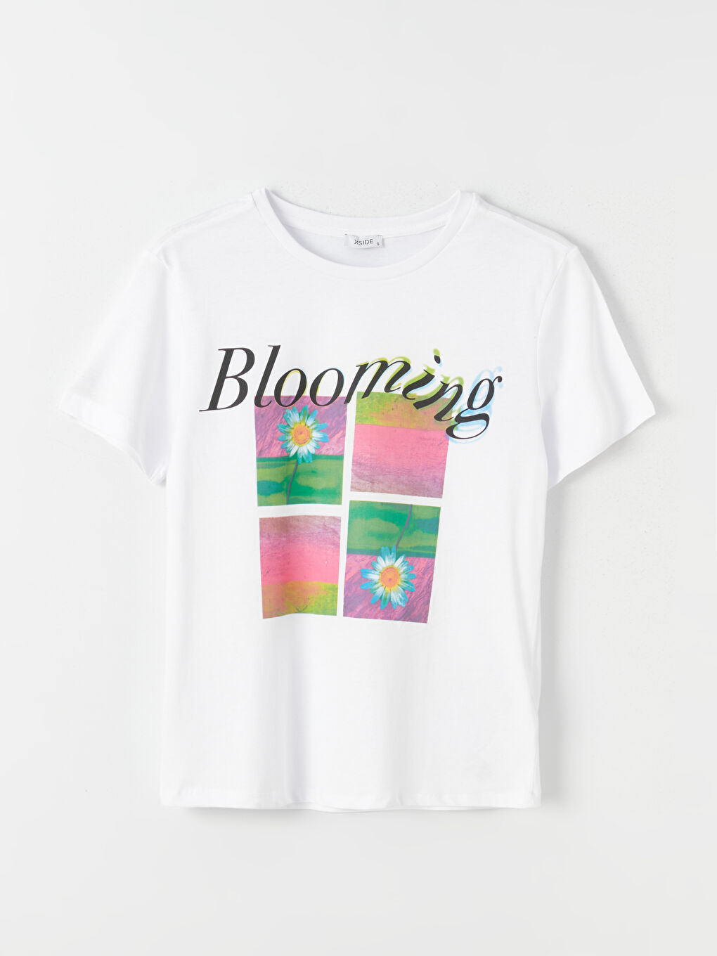 تيشيرت نسائي بأكمام قصيرة وياقة دائرية مطبوع-5