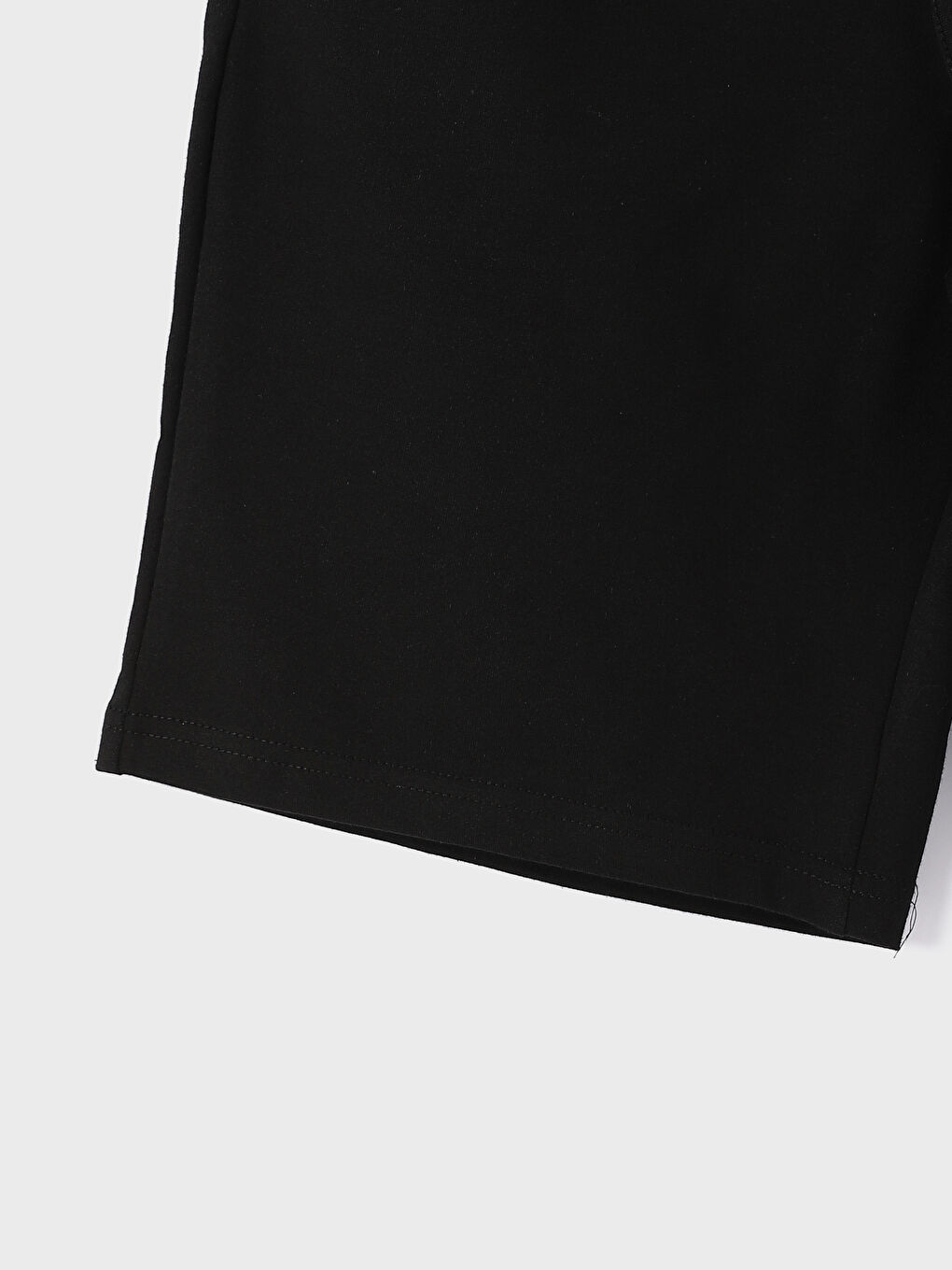 شورت للرجال بقصة رفيعة-3