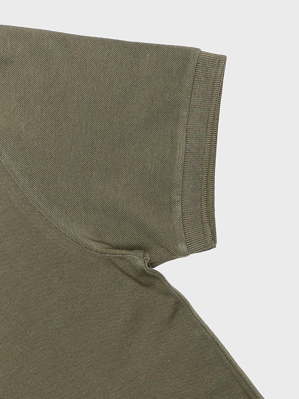 تي شيرت رجالي بياقة بولو بأزرار وكم قصير-2