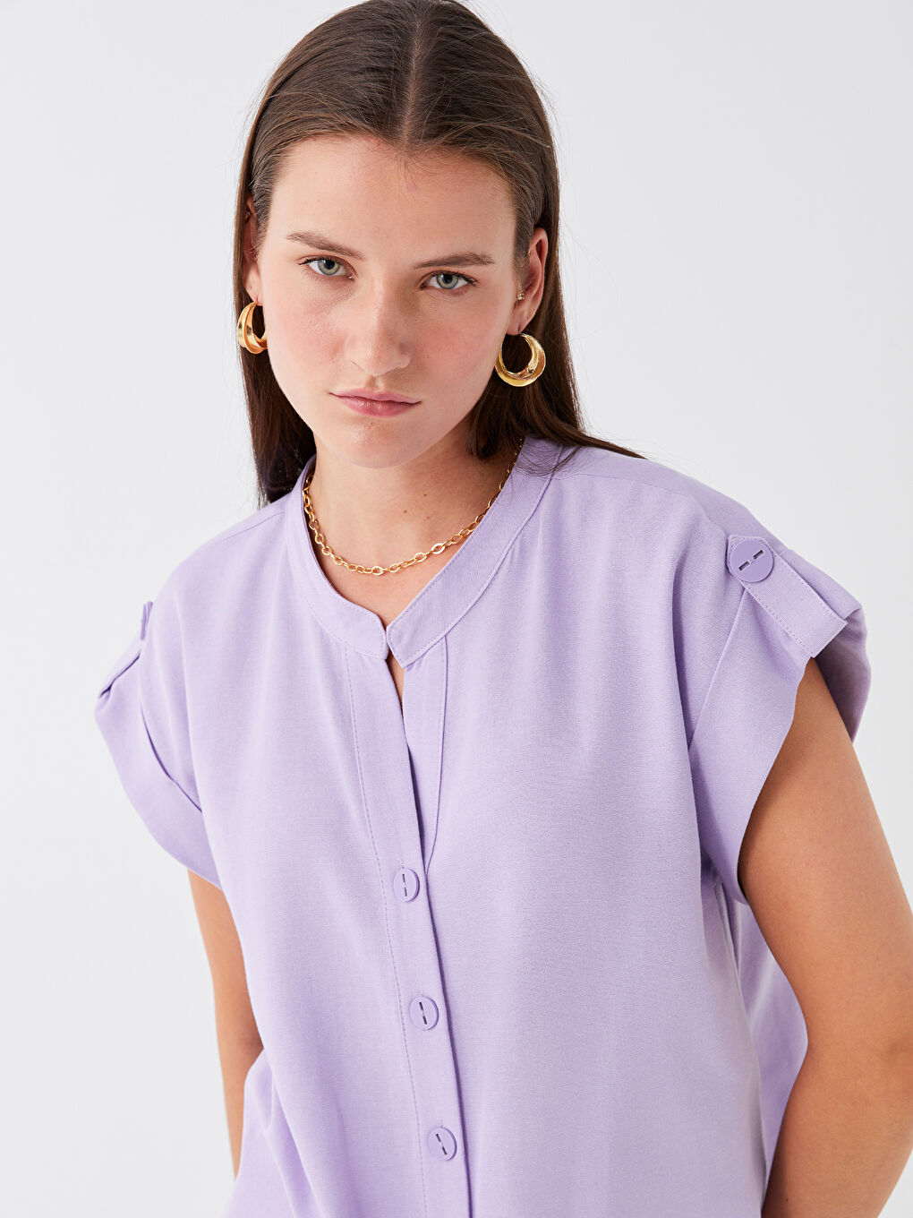 Mor Kaçık Yaka Düz Kısa Kollu Kadın Bluz-1