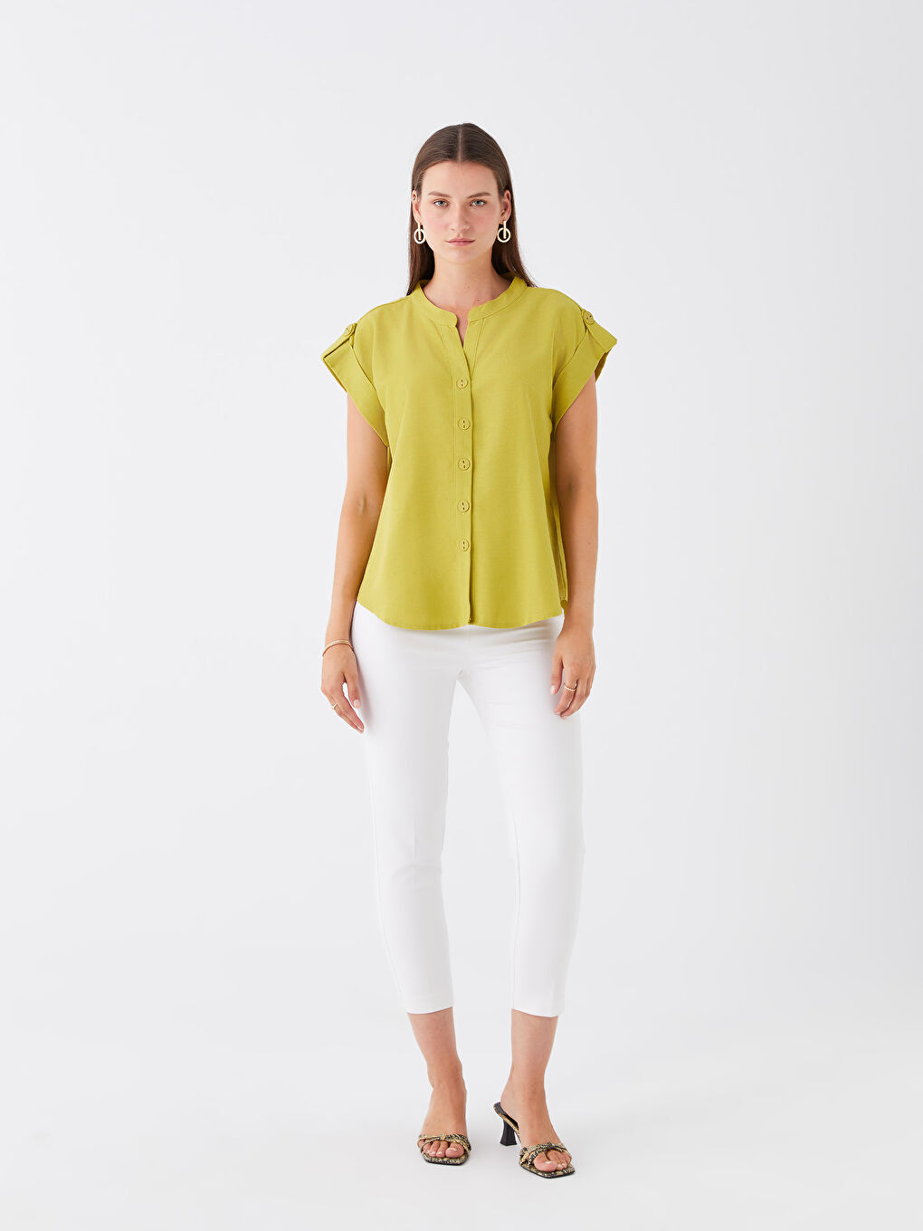 Yeşil Kaçık Yaka Düz Kısa Kollu Kadın Bluz-2