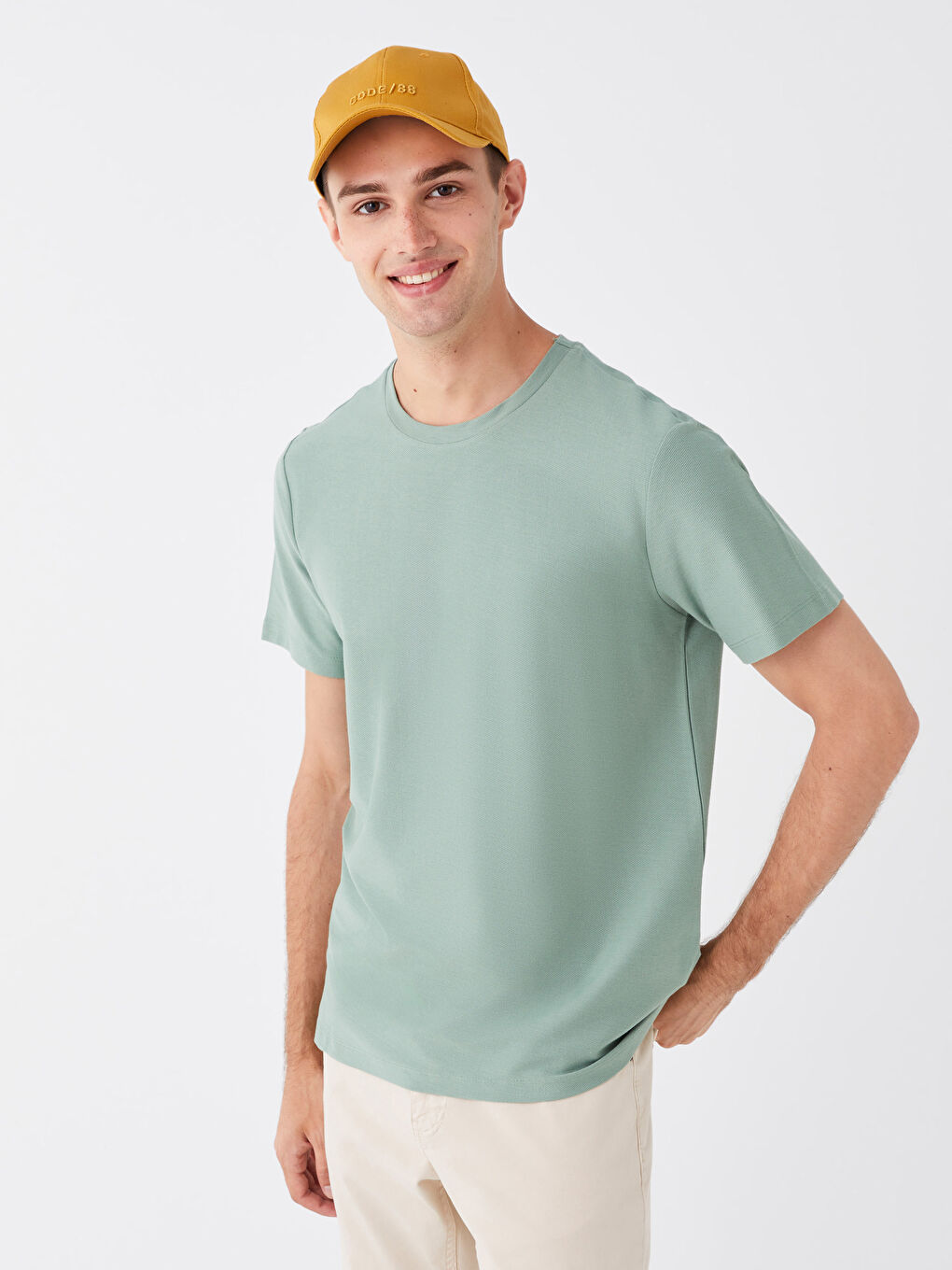 Yeşil Bisiklet Yaka Kısa Kollu Erkek Tişört-1