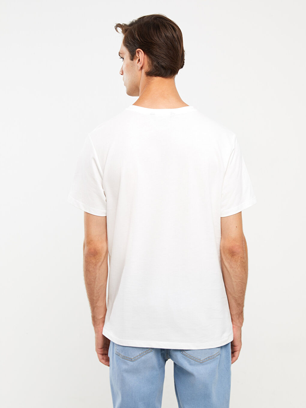 Beyaz Bisiklet Yaka Kısa Kollu Erkek Tişört-4