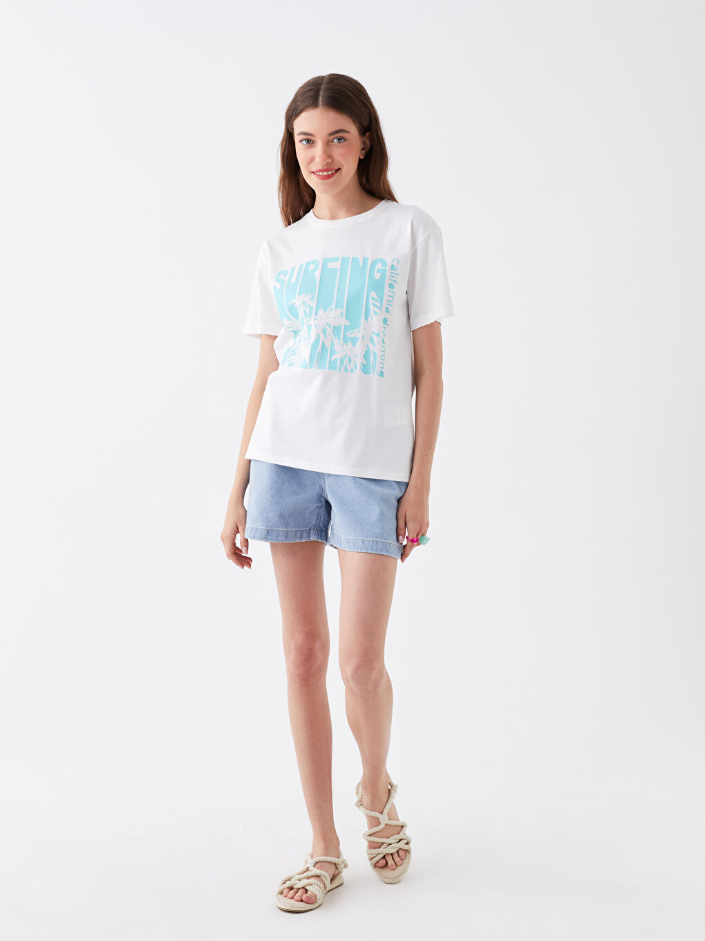 Ekru Bisiklet Yaka Baskılı Kısa Kollu Kadın Tişört-2