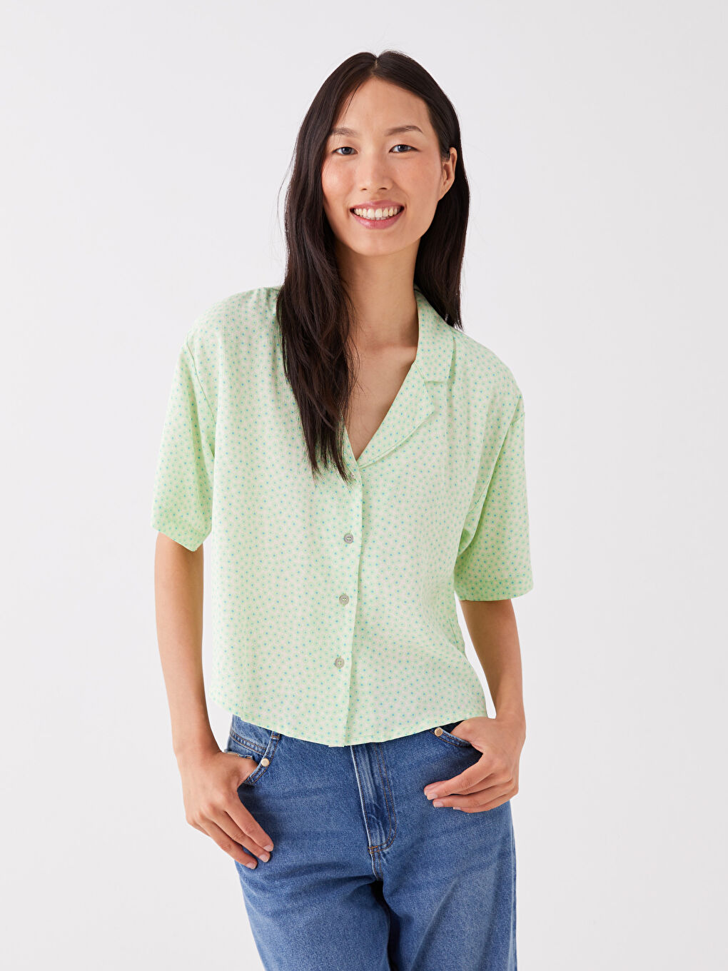 Yeşil Desenli Kısa Kollu Poplin Kadın Gömlek