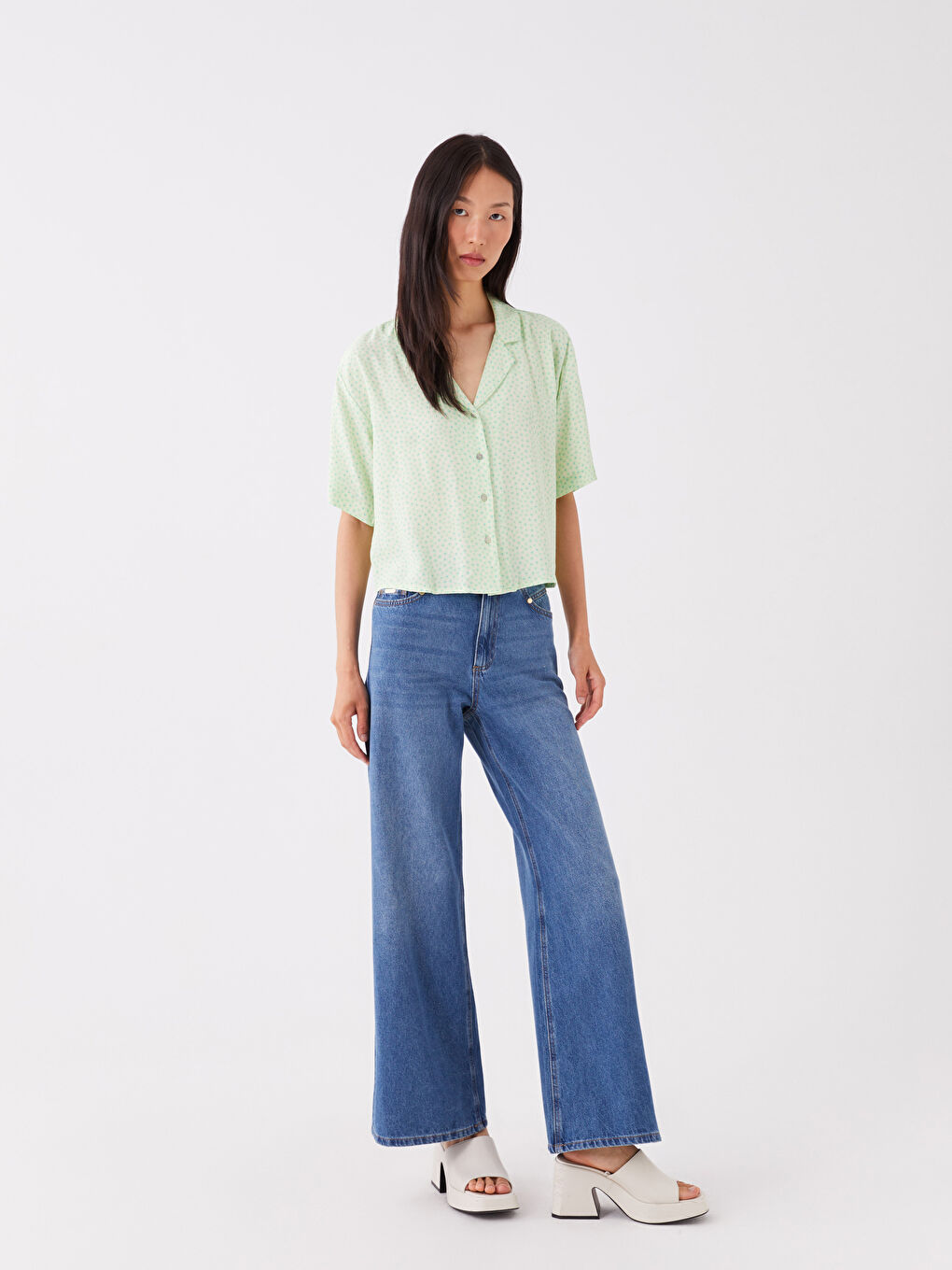 Yeşil Desenli Kısa Kollu Poplin Kadın Gömlek-2