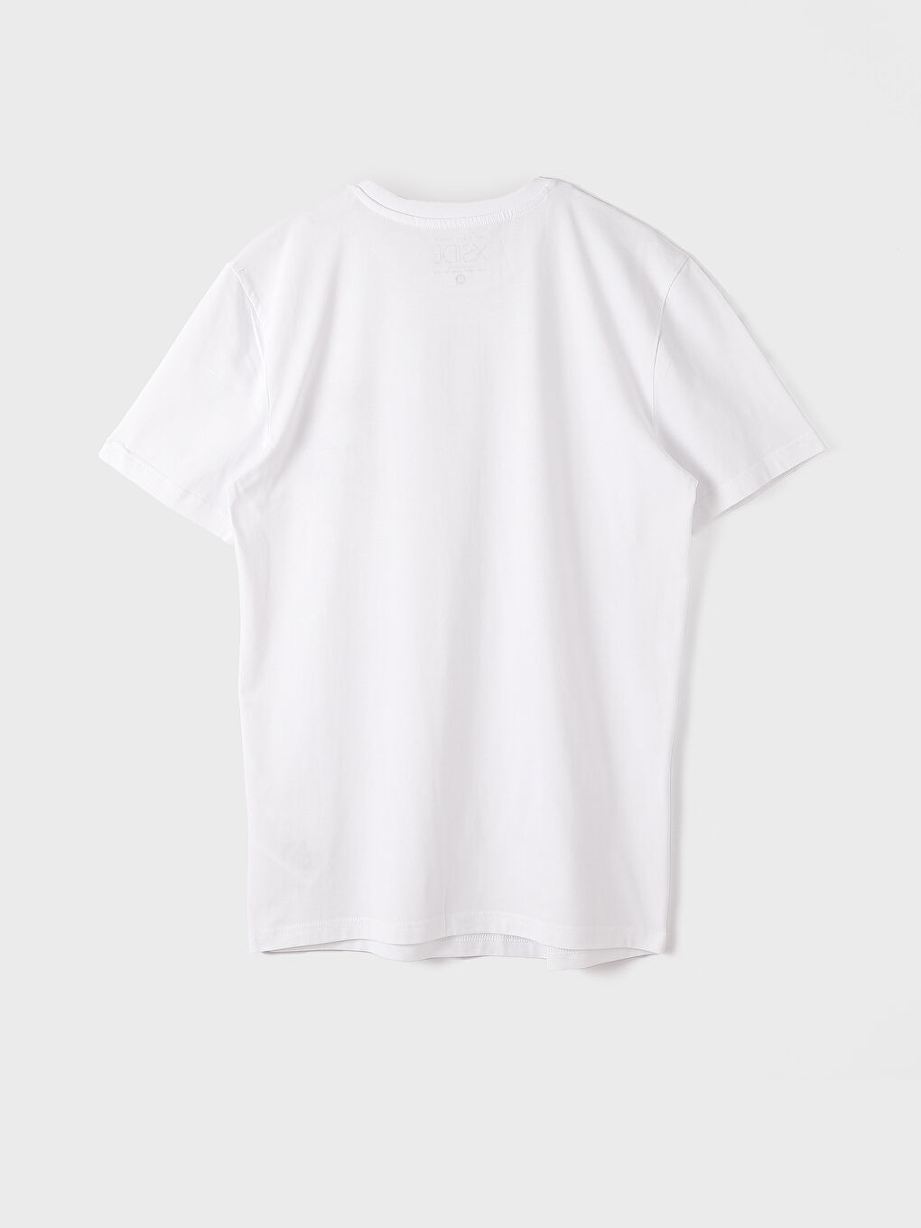 تيشيرت كم قصير مطبوع بياقة دائرية للرجال-2