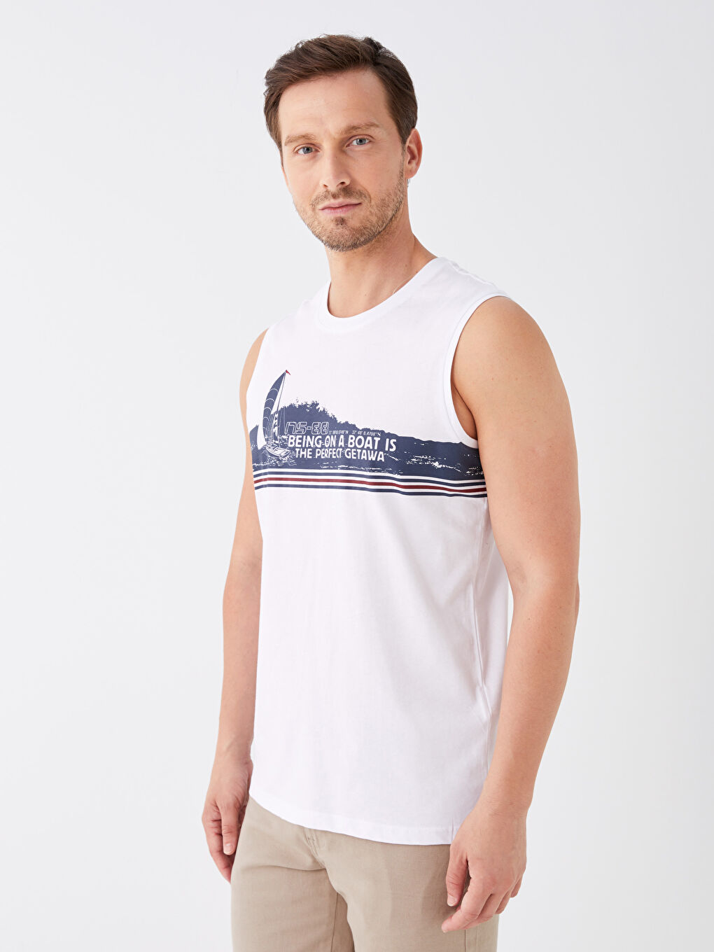 Beyaz Bisiklet Yaka Baskılı Penye Erkek Kolsuz Tişört-1