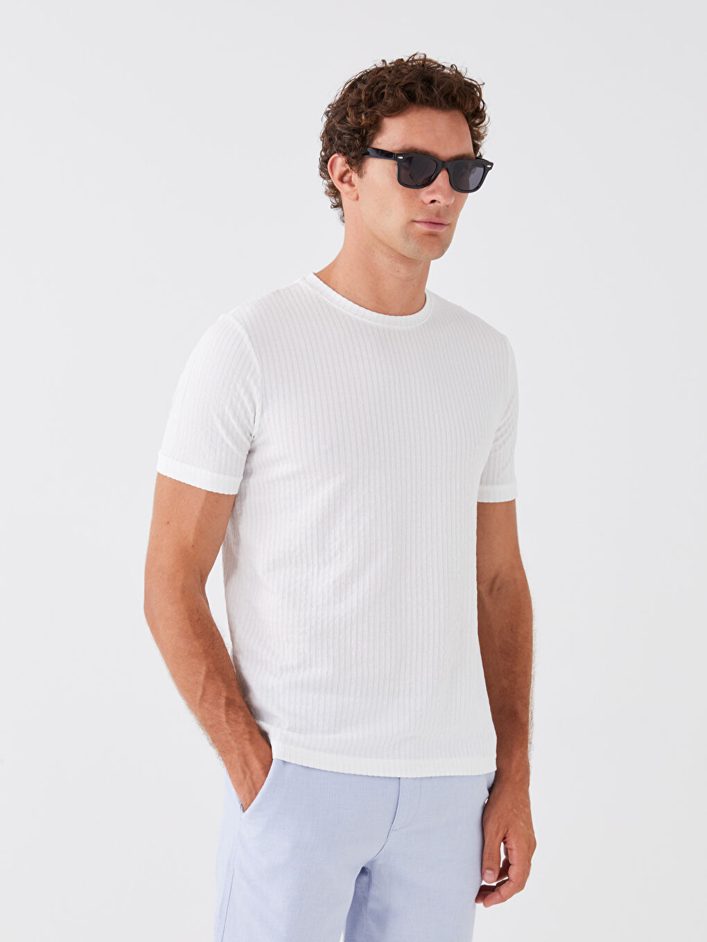 تي شيرت رجالي ياقة دائرية كم قصير مخطط جيرسي