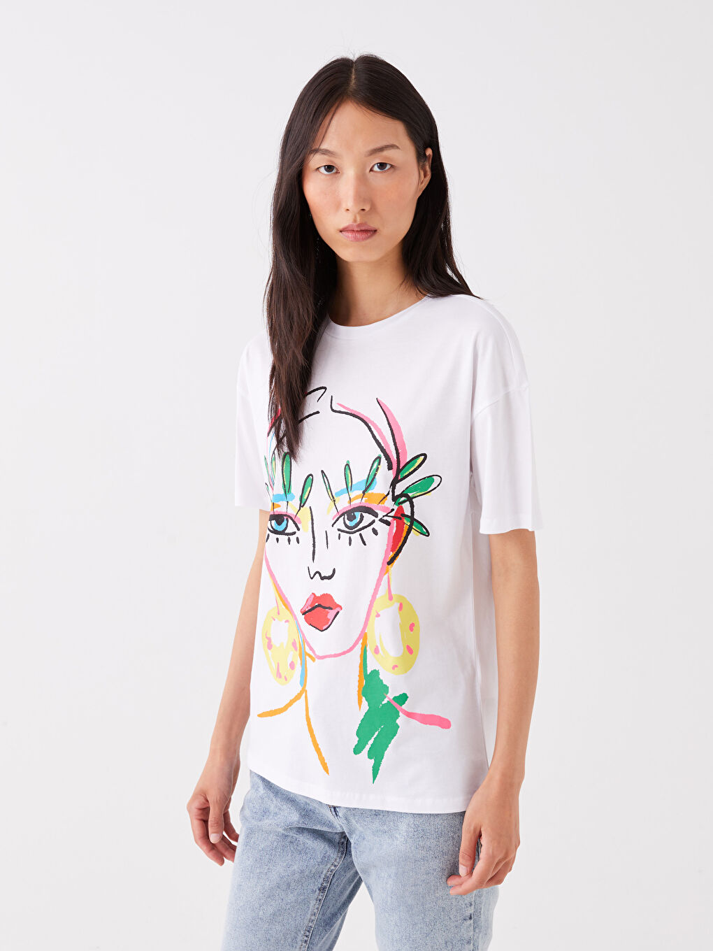 Beyaz Bisiklet Yaka Baskılı Kısa Kollu Kadın Tişört-1