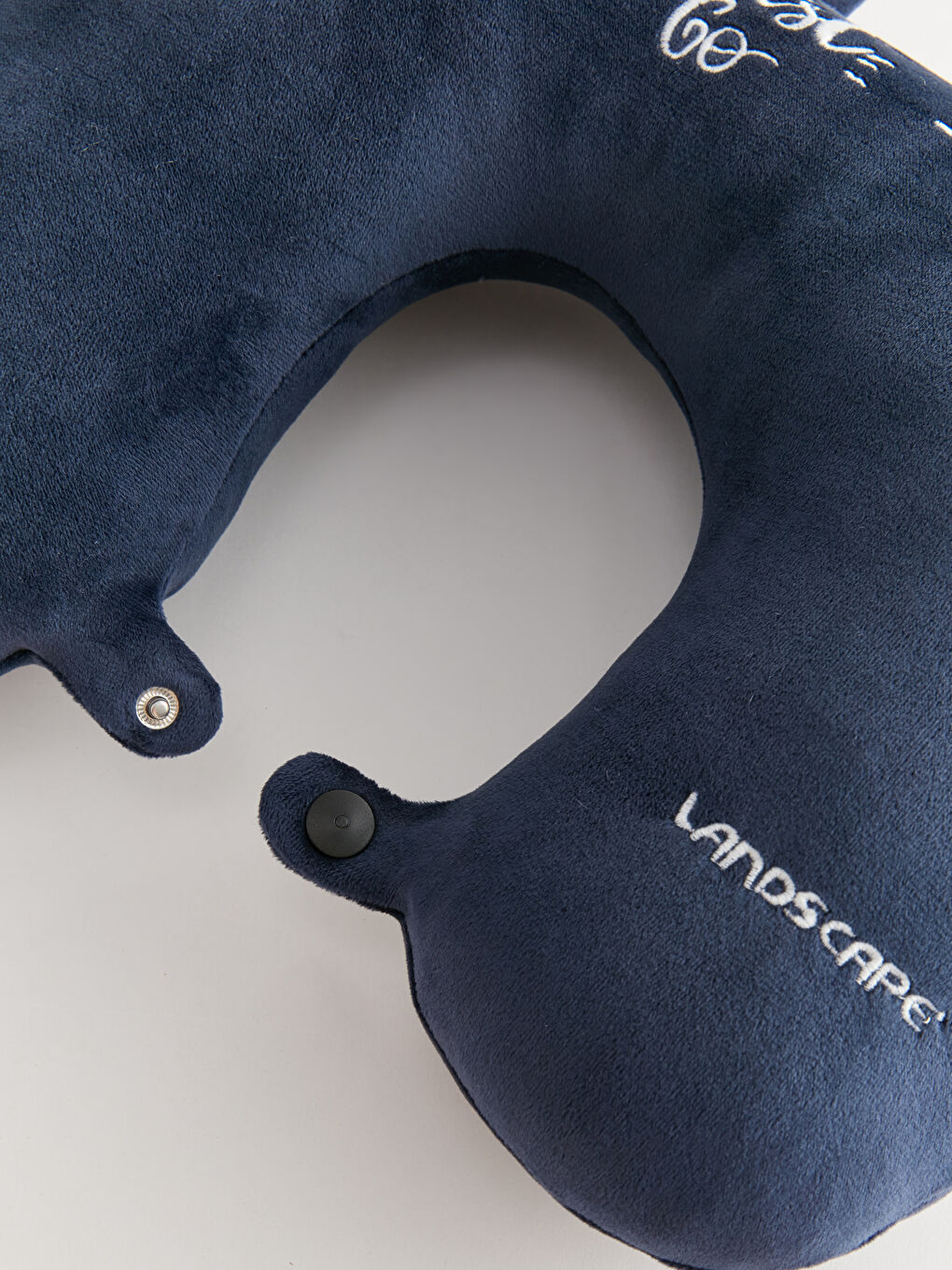 Karışık Nakışlı Boyun Yastığı-3