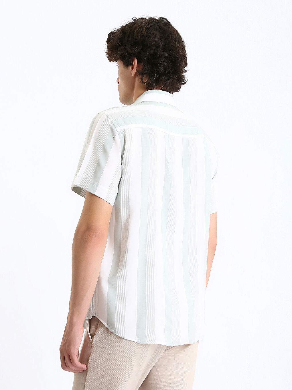 Relaxed Fit Short Sleeve Striped Men's Shirt-4