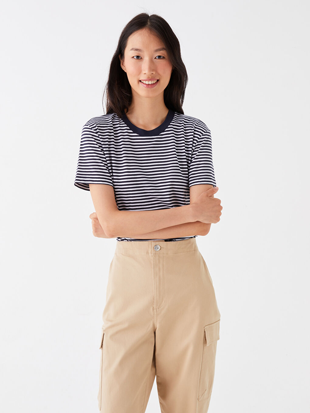 Lacivert Bisiklet Yaka Çizgili Kısa Kollu Kadın Tişört