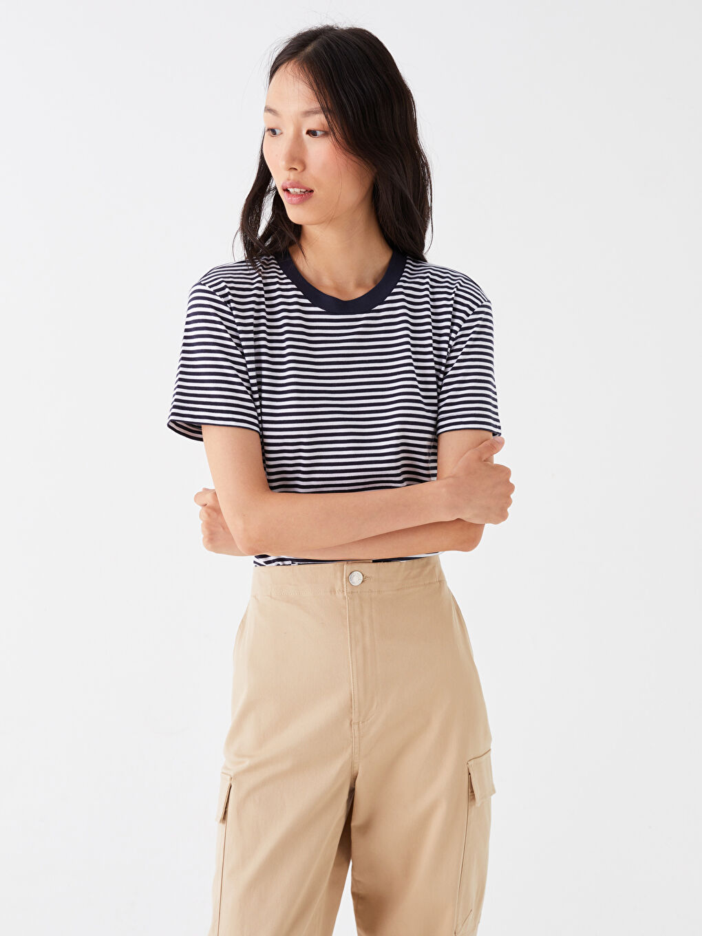 Lacivert Bisiklet Yaka Çizgili Kısa Kollu Kadın Tişört-2