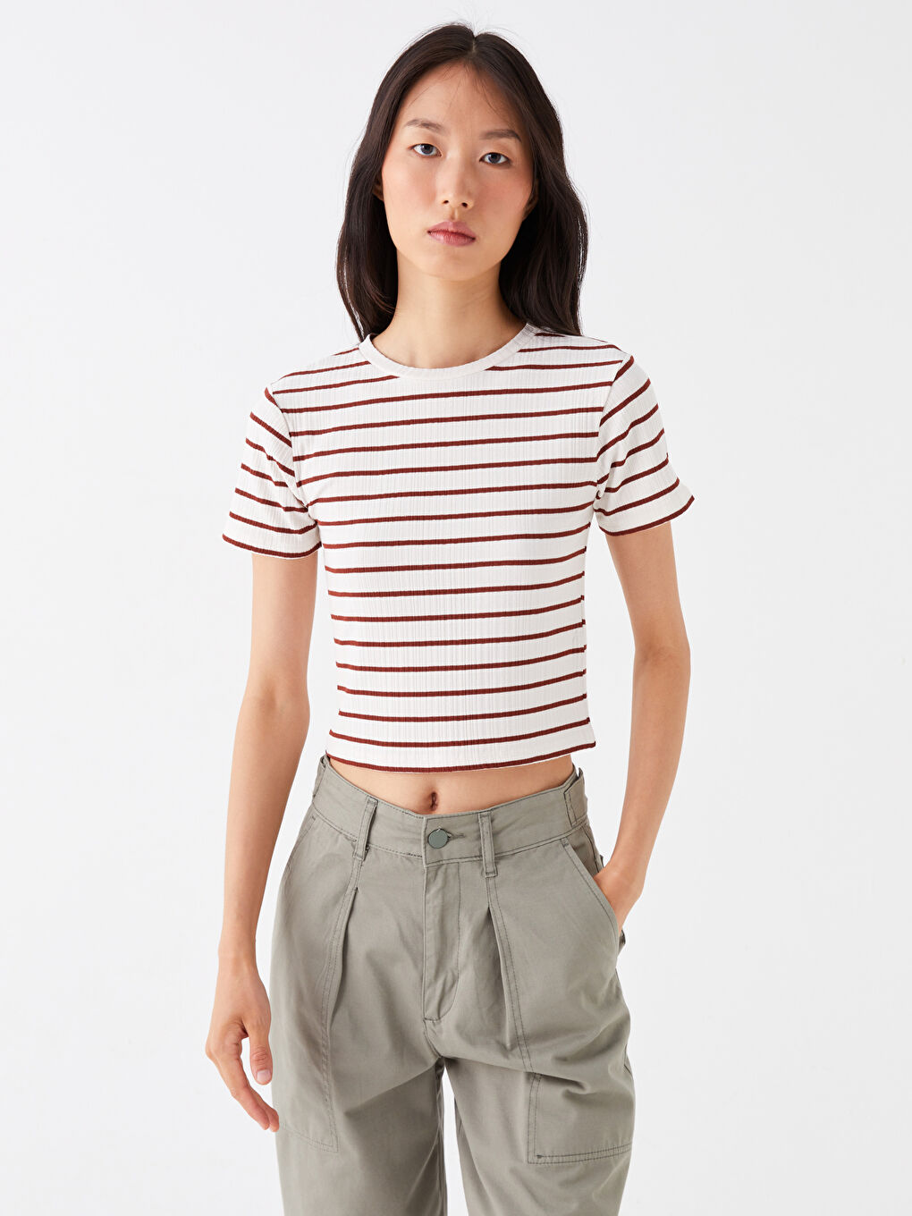 Kahverengi Bisiklet Yaka Çizgili Kısa Kollu Kadın Tişört-2