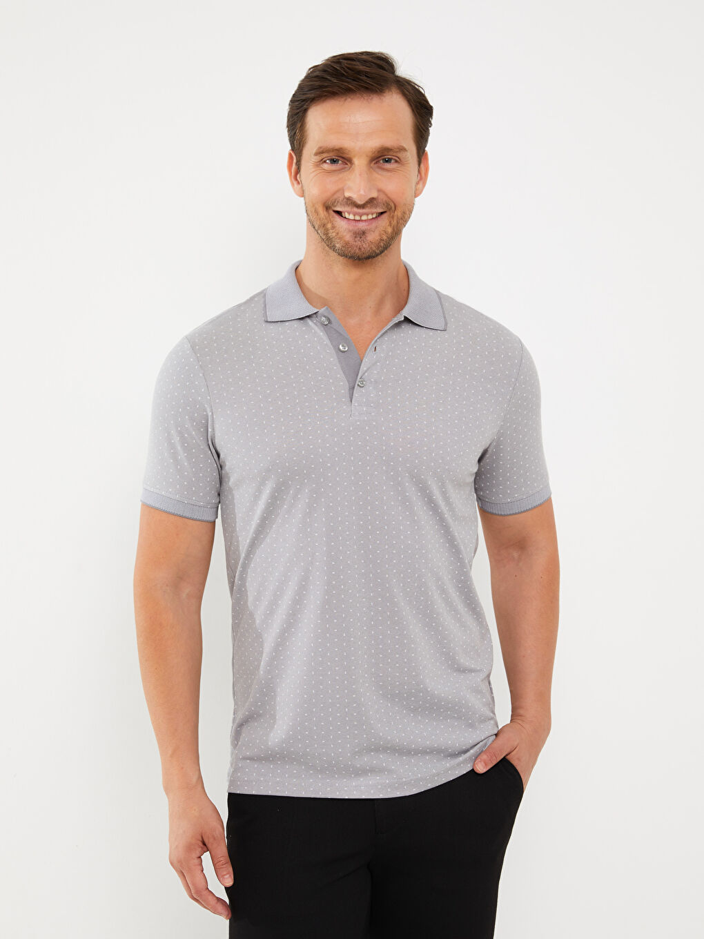 Gri Polo Yaka Kısa Kollu Desenli Erkek Tişört-1