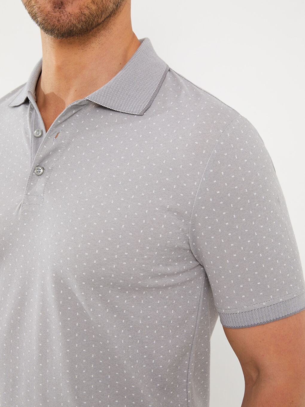 Gri Polo Yaka Kısa Kollu Desenli Erkek Tişört-3