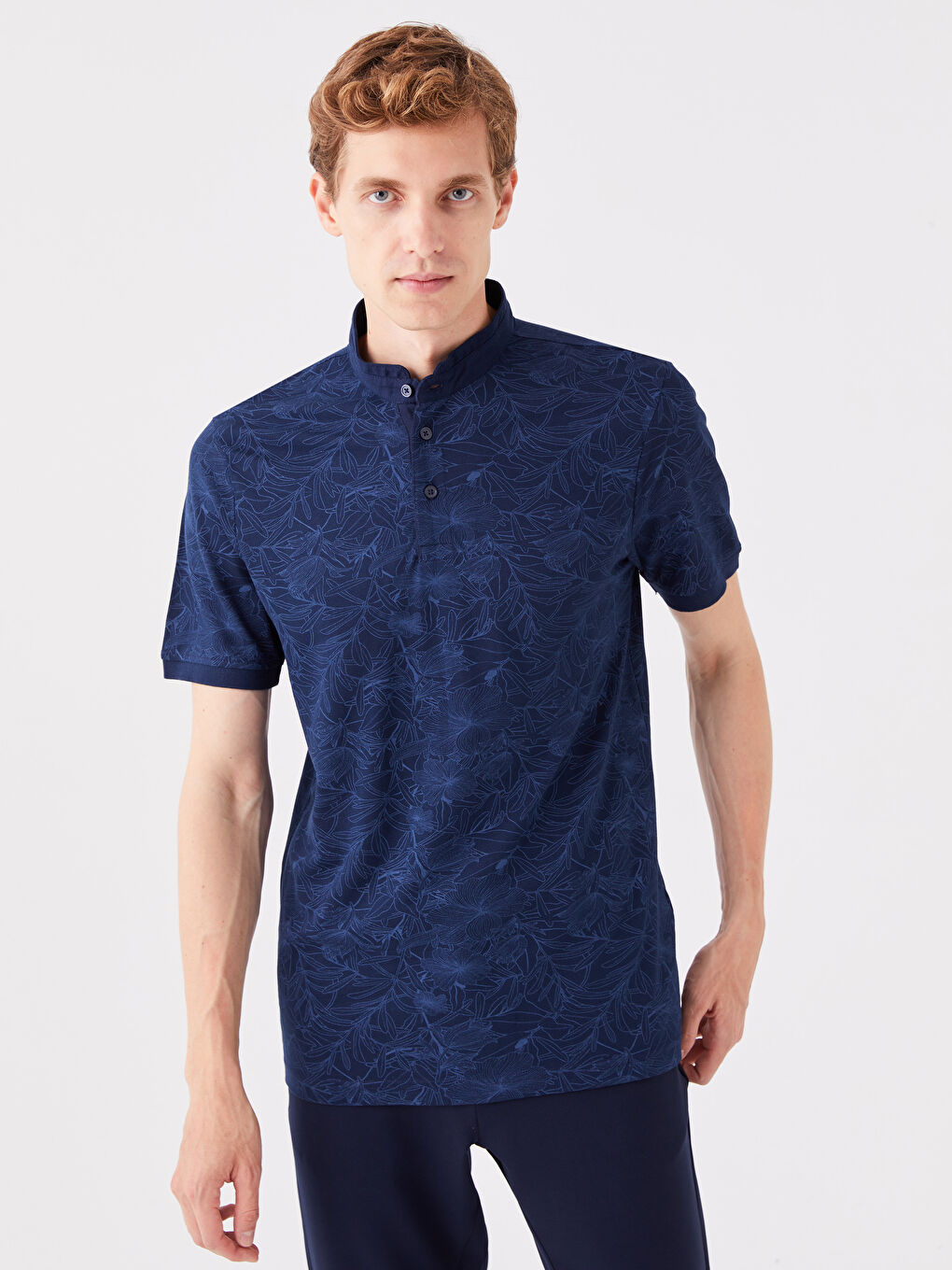 Lacivert Hakim Yaka Kısa Kollu Desenli Erkek Tişört-1