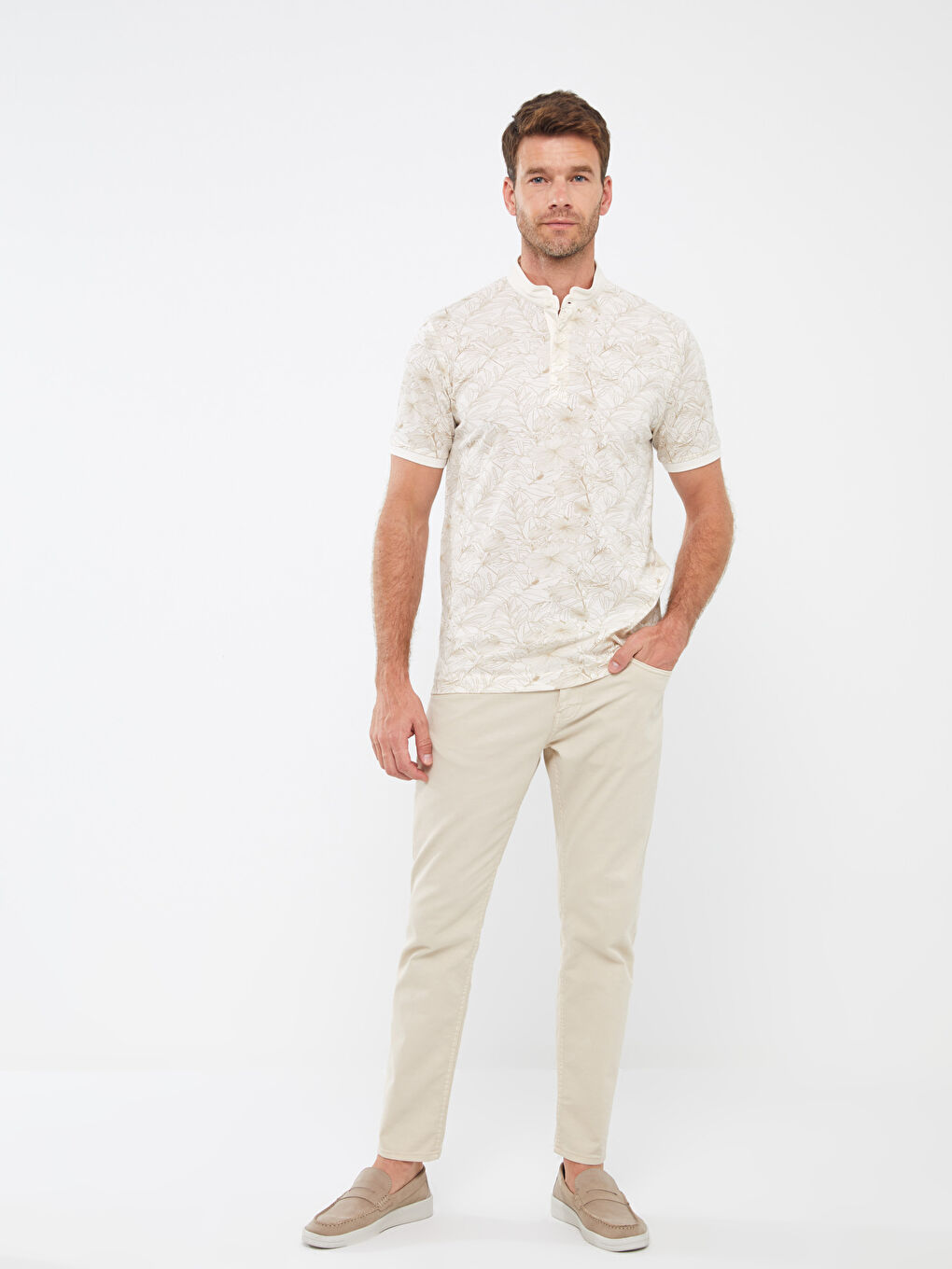 Ekru Hakim Yaka Kısa Kollu Desenli Erkek Tişört-2