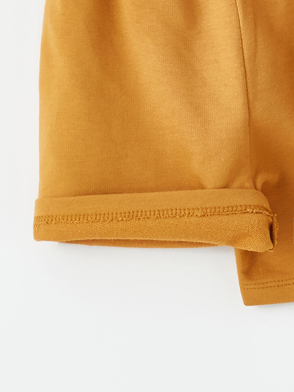 Beyaz Bisiklet Yaka Kısa Kollu Looney Tunes Baskılı Erkek Bebek Tişört ve Şort 2'li Takım-5