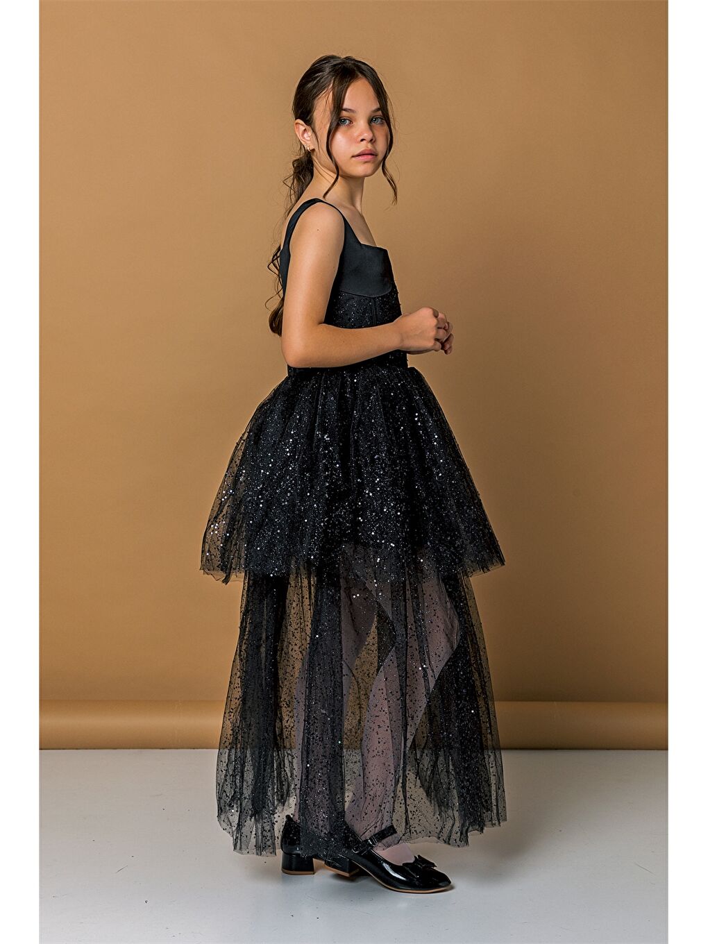 Siyah Askılı Kare Yaka Tül Detaylı Kız Çocuk Elbise-1