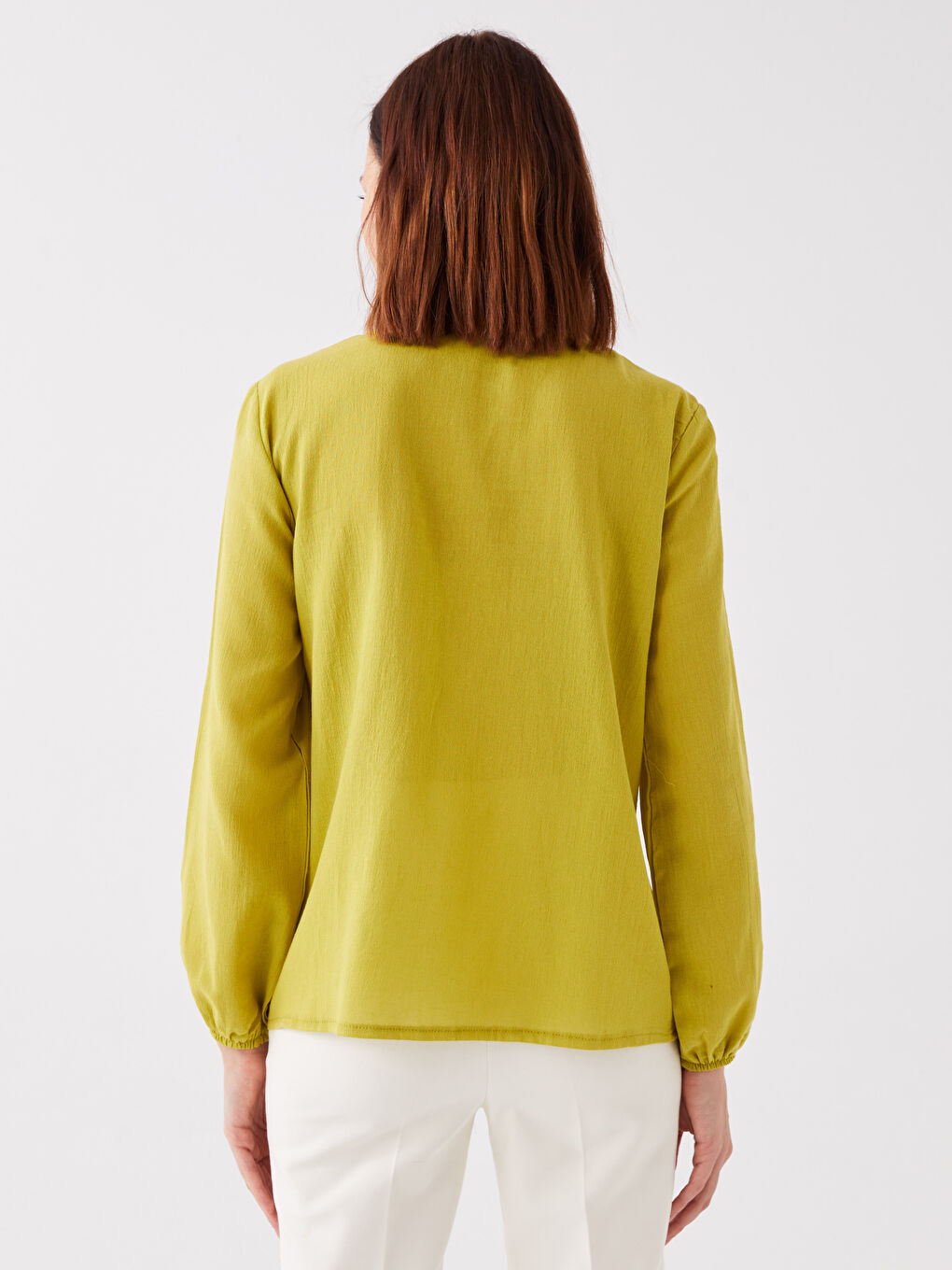 Haki Bağlamalı Yaka Desenli Kadın Bluz-4