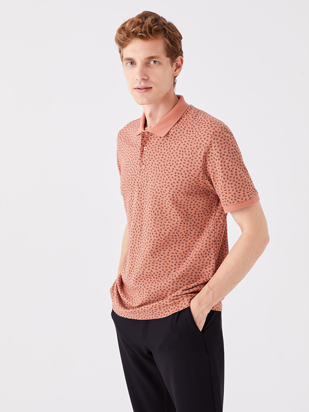 Pembe Polo Yaka Kısa Kollu Desenli Erkek Tişört