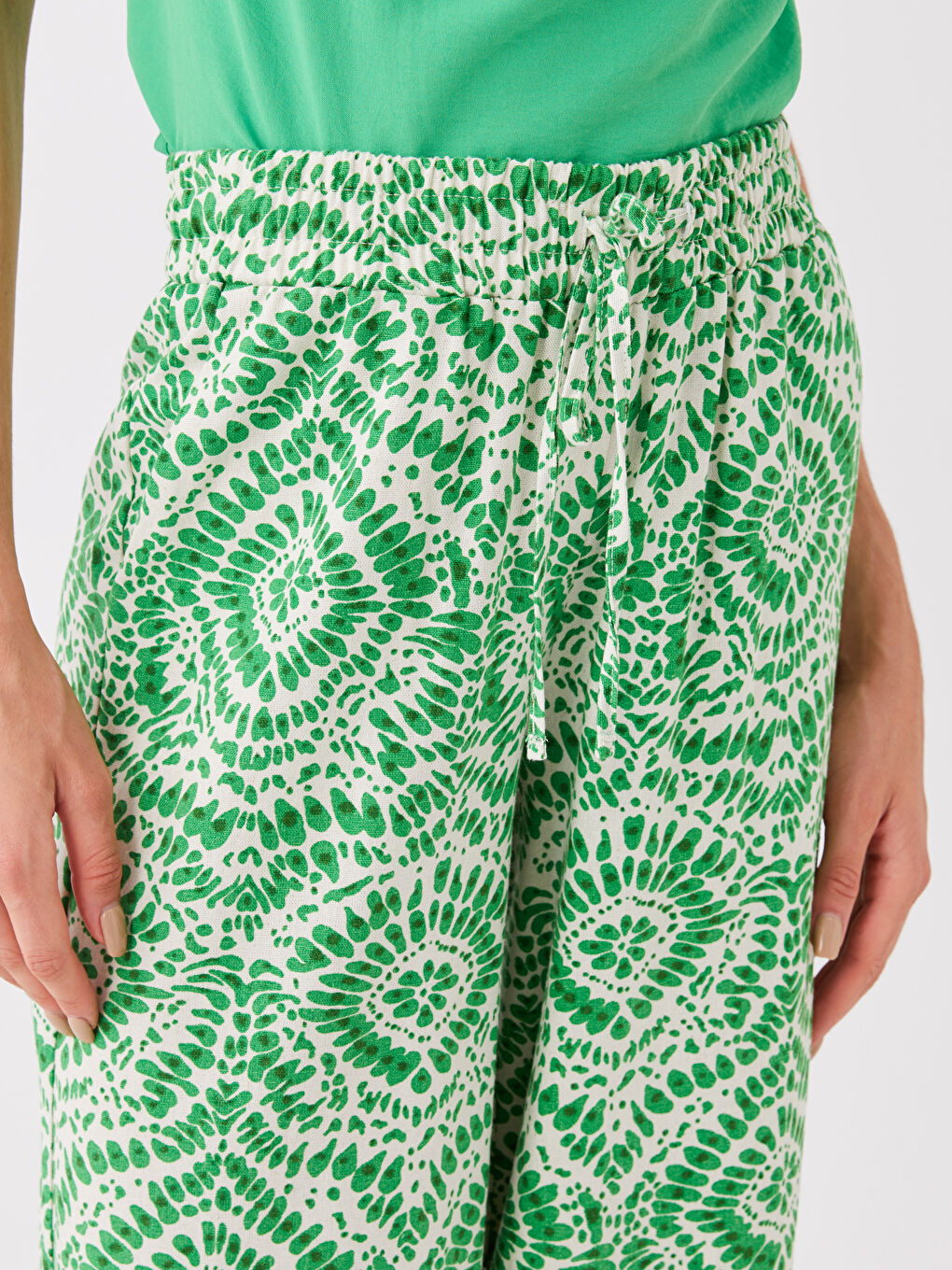 Elasticated Waist Relaxed Fit Patterned Women's Trousers-3