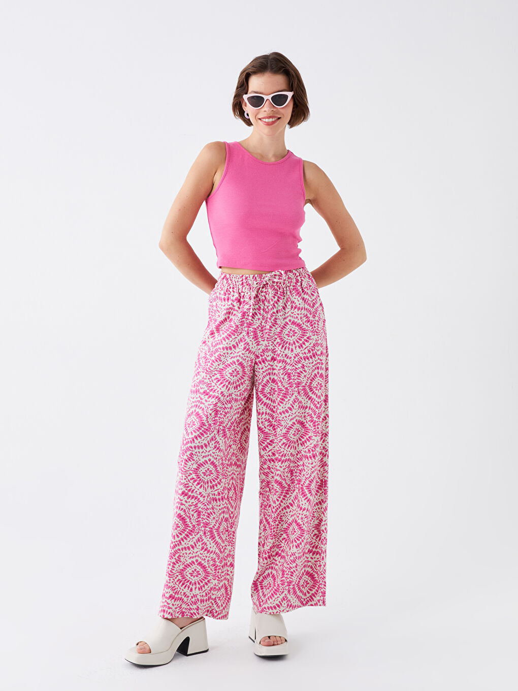 بنطلون نسائي بخصر مرن واسع منقوش للسيدات-1