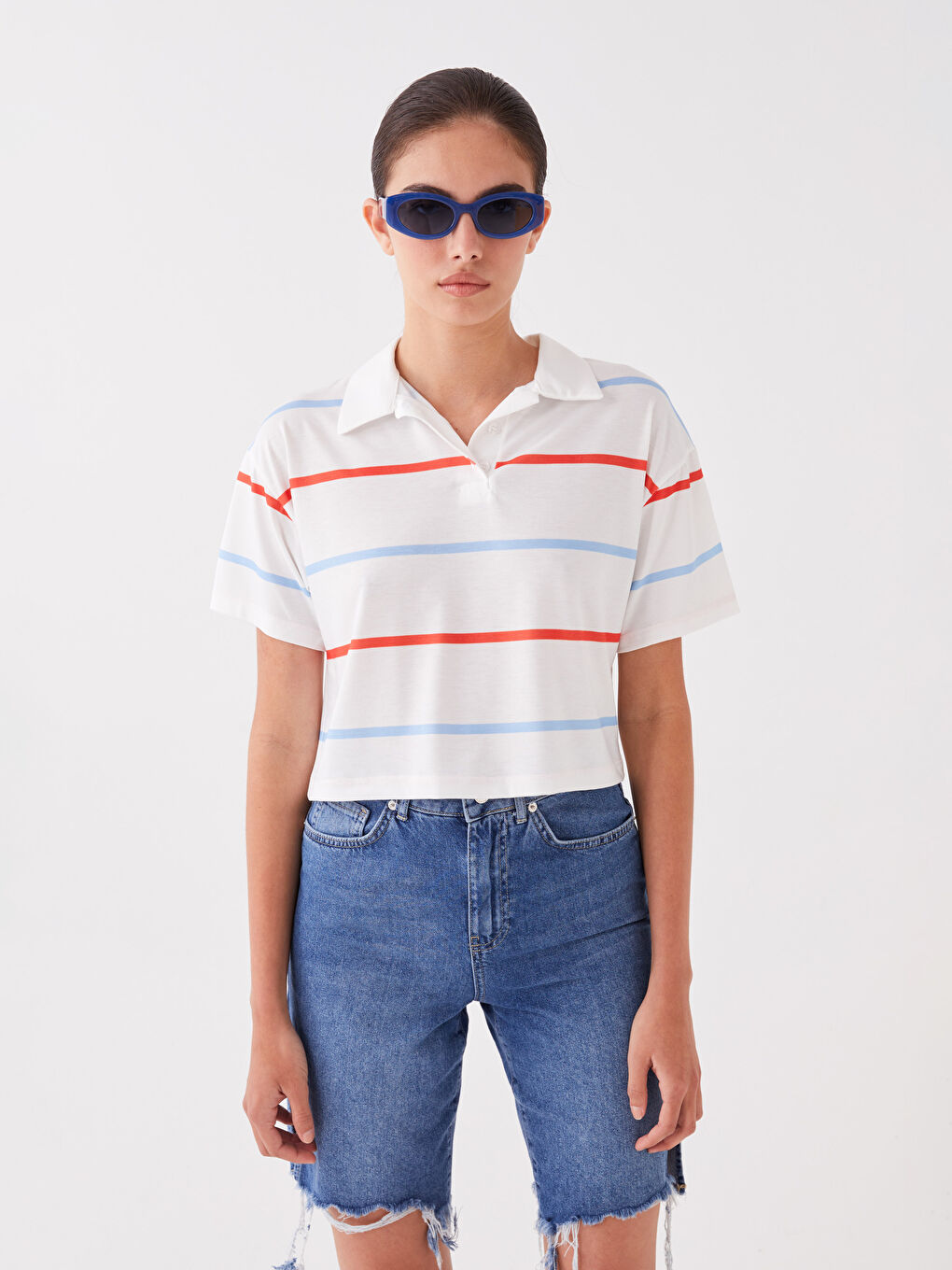 Beyaz Polo Yaka Kadın Tişört-1