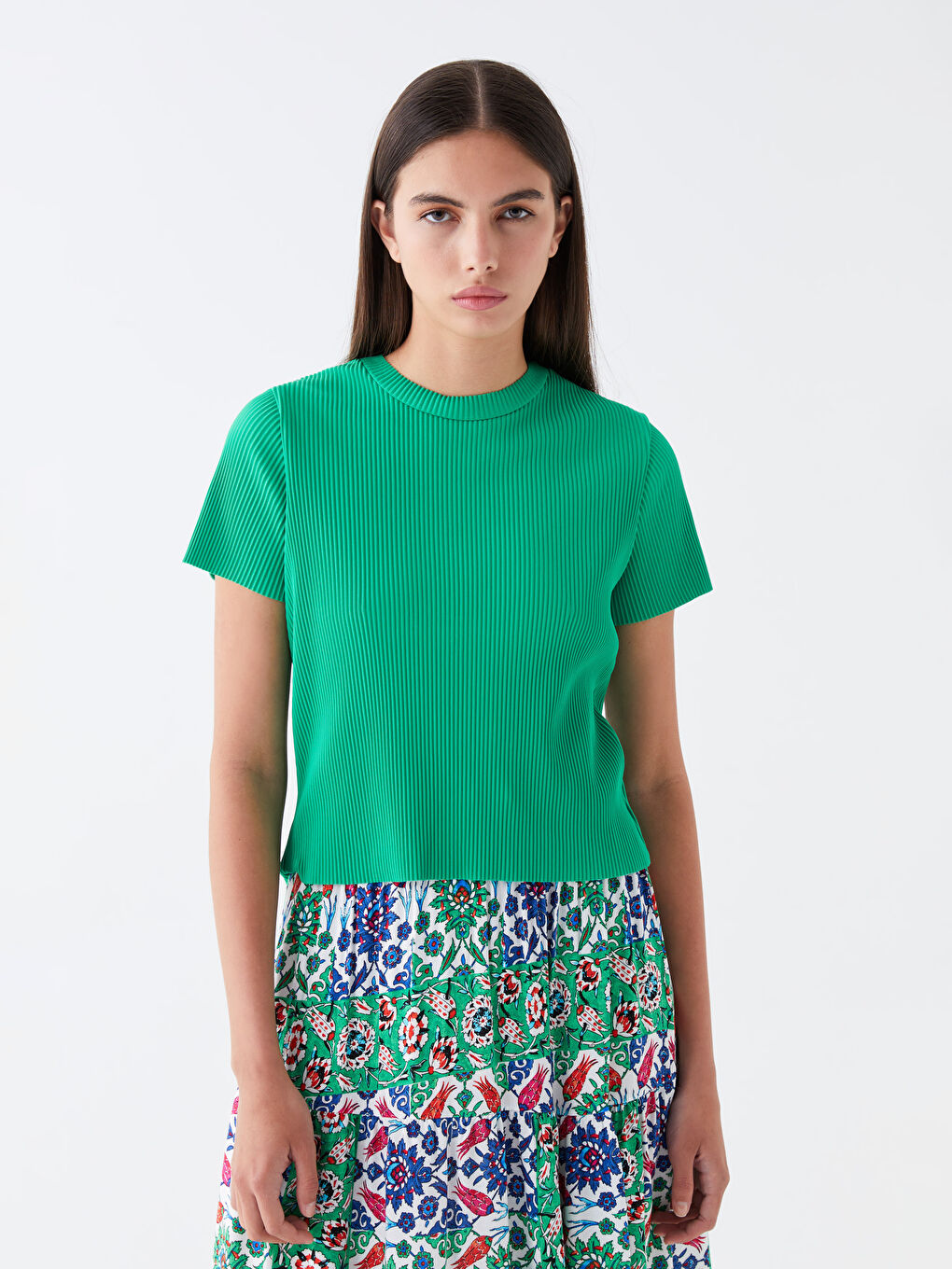 Yeşil Bisiklet Yaka Kadın Tişört