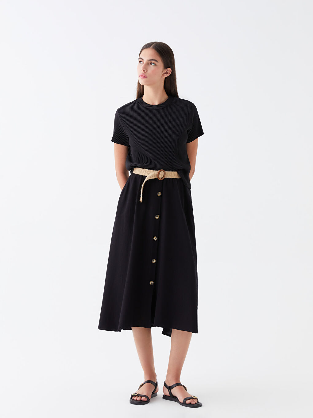 Siyah Bisiklet Yaka Kadın Tişört-2