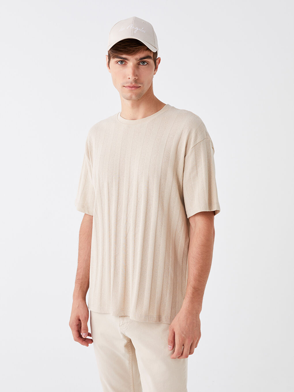 Bej Bisiklet Yaka Kısa Kollu Erkek Tişört