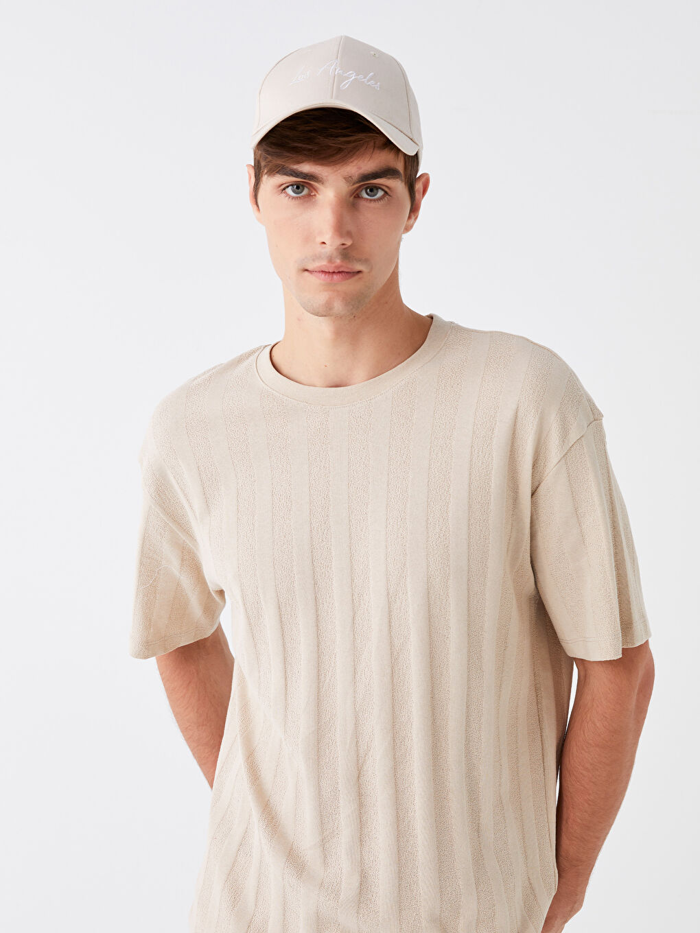 Bej Bisiklet Yaka Kısa Kollu Erkek Tişört-1