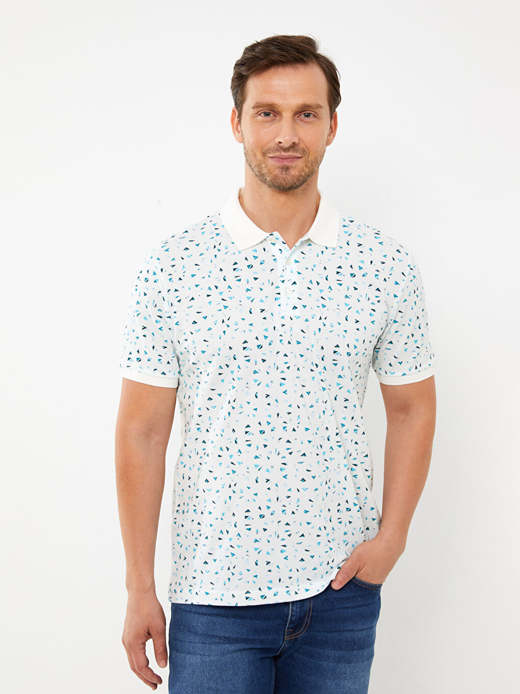 Beyaz Polo Yaka Kısa Kollu Desenli Erkek Tişört