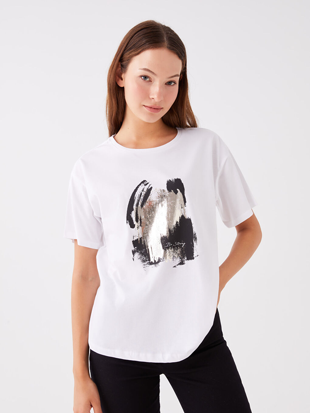 Ekru Bisiklet Yaka Baskılı Kısa Kollu Kadın Tişört-1