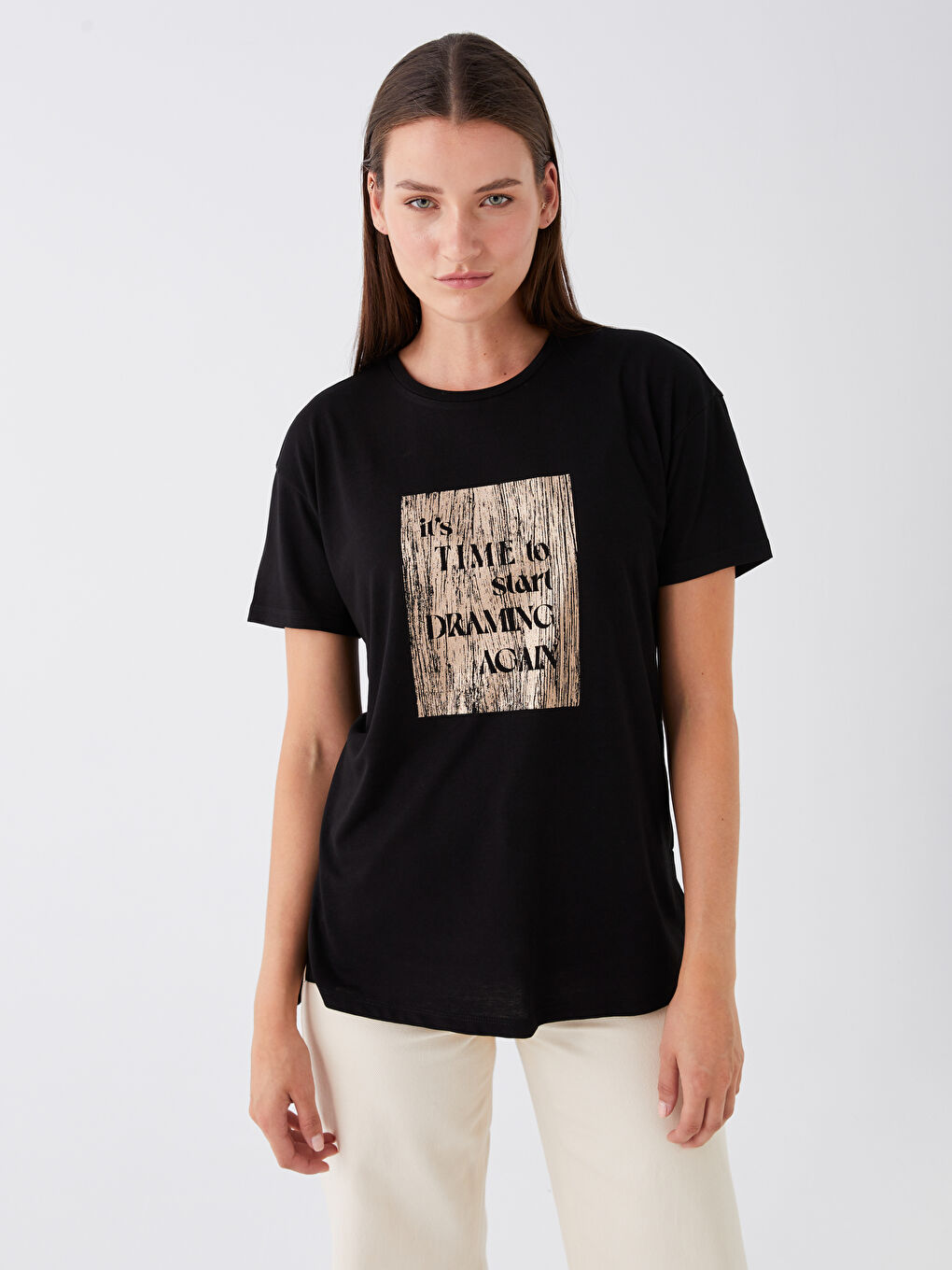 Siyah Bisiklet Yaka Baskılı Kısa Kollu Kadın Tişört