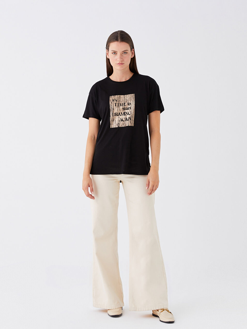 Siyah Bisiklet Yaka Baskılı Kısa Kollu Kadın Tişört-1