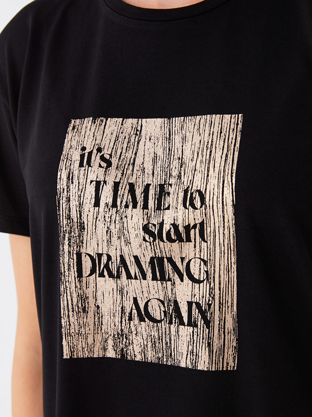 Siyah Bisiklet Yaka Baskılı Kısa Kollu Kadın Tişört-3