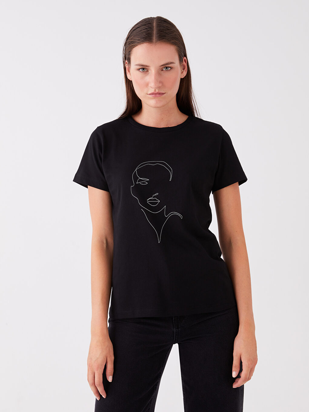 Siyah Bisiklet Yaka Baskılı Kısa Kollu Kadın Tişört