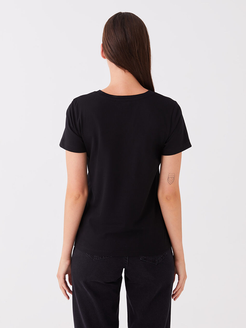 Siyah Bisiklet Yaka Baskılı Kısa Kollu Kadın Tişört-4