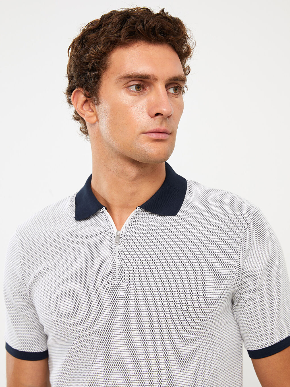 Beyaz Polo Yaka Kısa Kollu Erkek Tişört-1