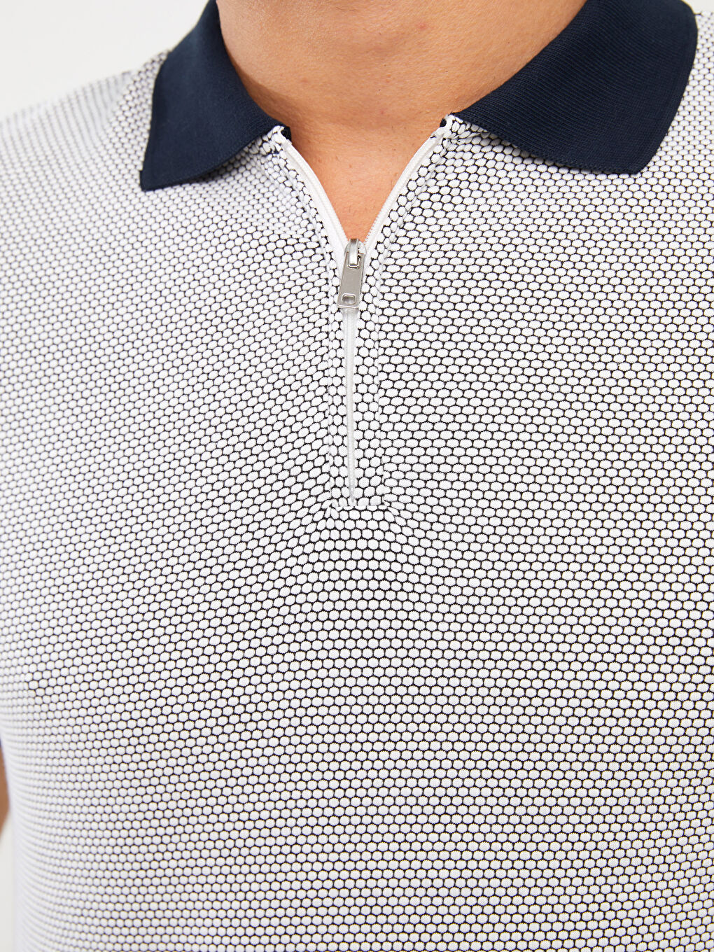 Beyaz Polo Yaka Kısa Kollu Erkek Tişört-3