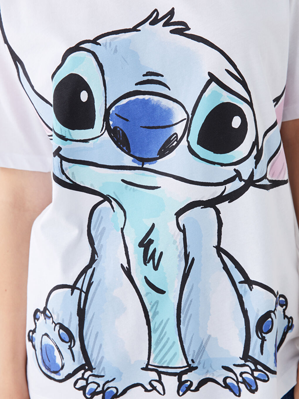 Beyaz Bisiklet Yaka Lilo & Stitch Baskılı Kısa Kollu Oversize Kadın Tişört-3