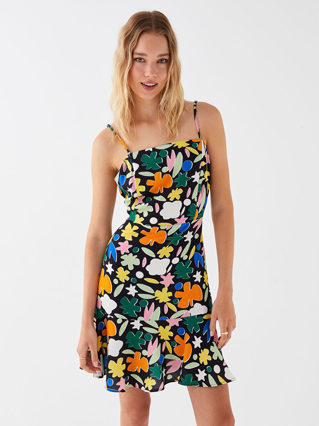 Siyah Desenli Kadın Elbise