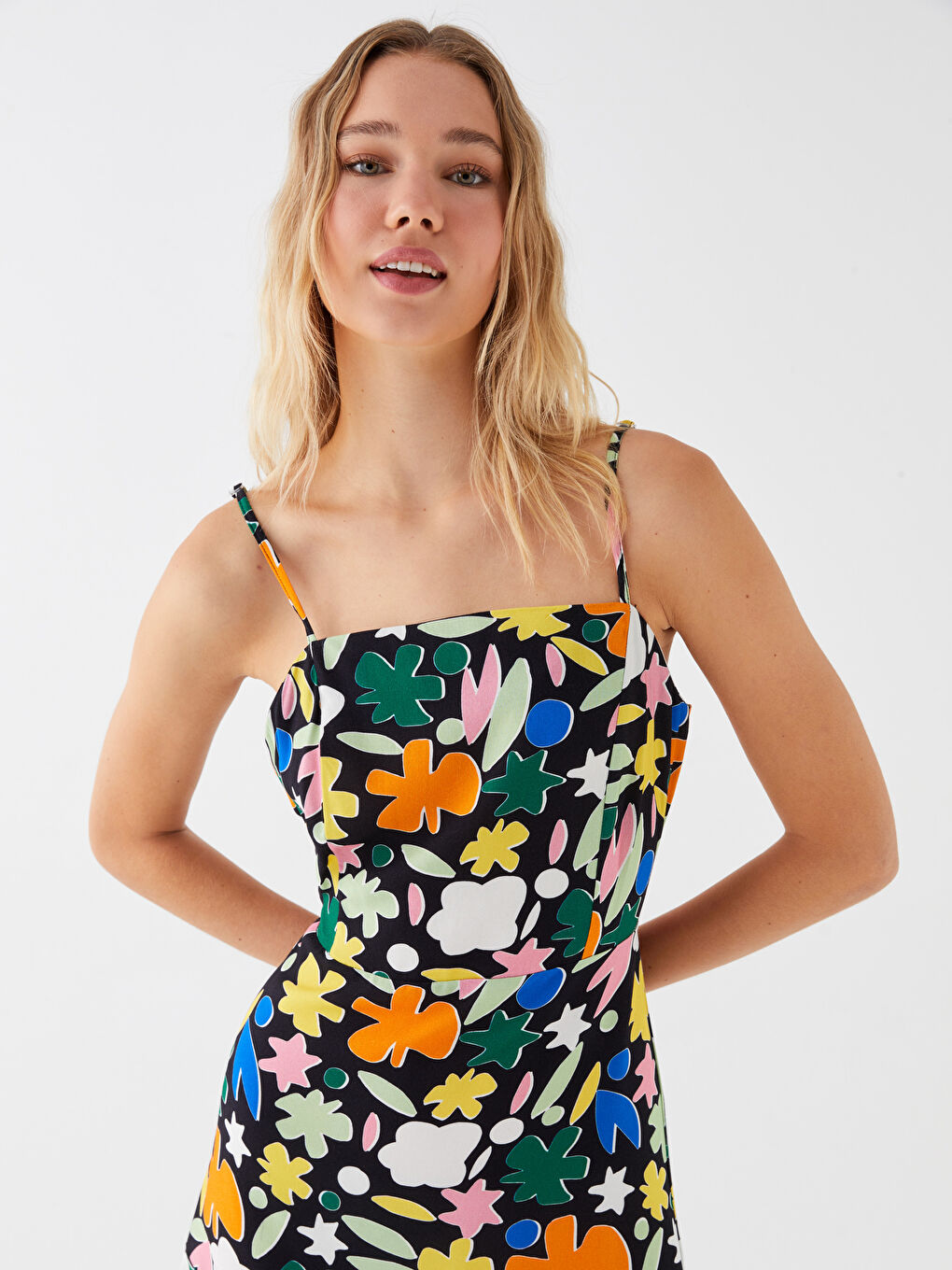 Siyah Desenli Kadın Elbise-2