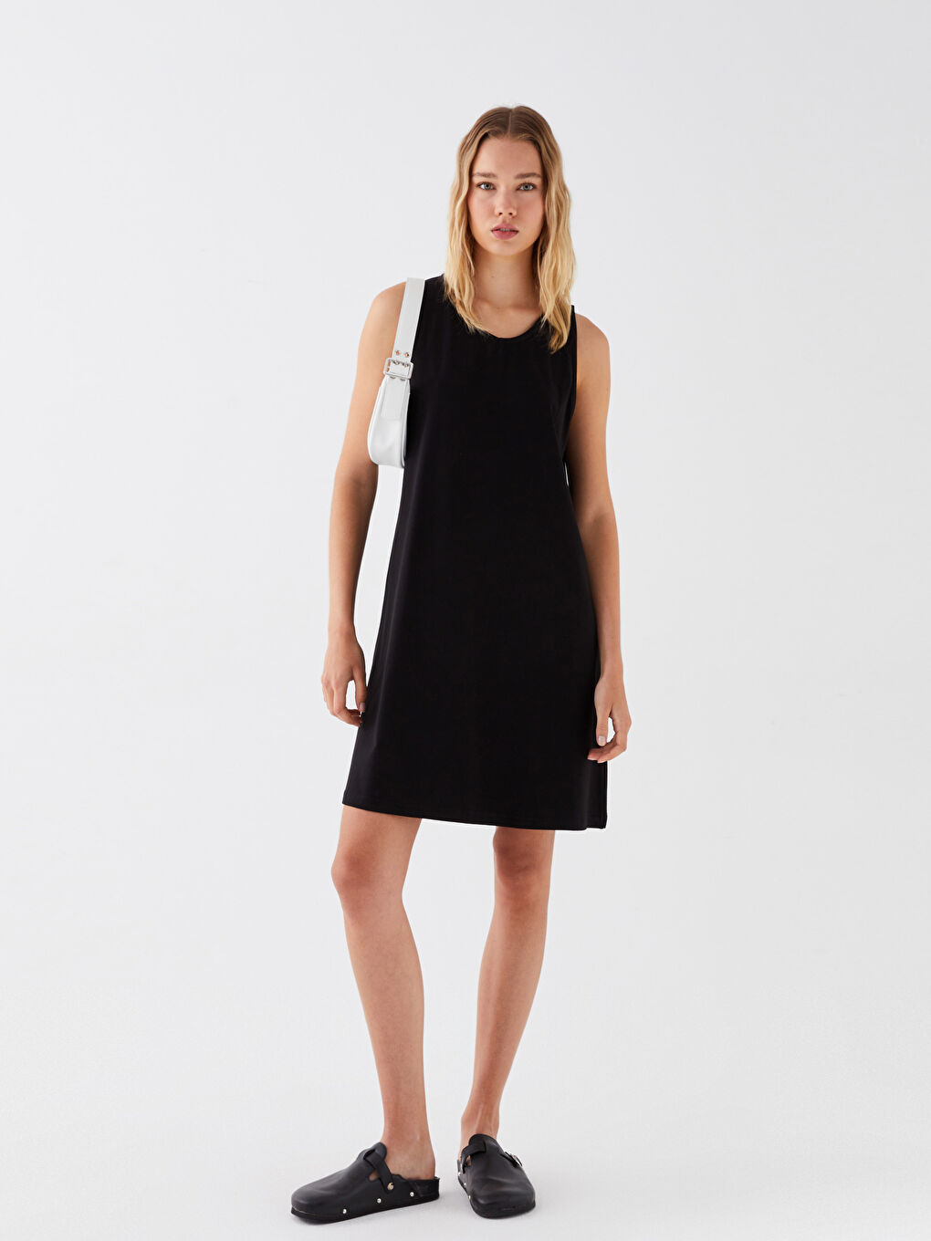 Siyah Bisiklet Yaka Kadın Elbise