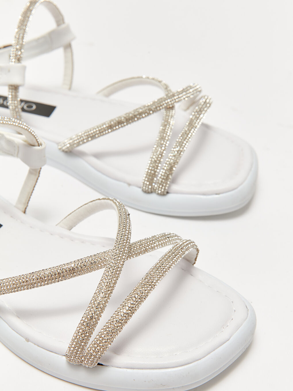 Beyaz Taşlı Kadın Sandalet-2